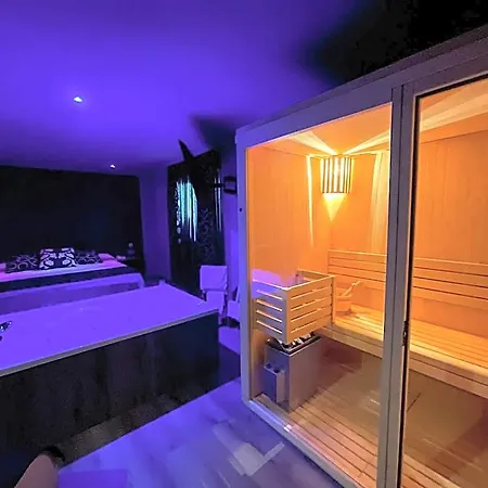 La Siesta Motel 2*