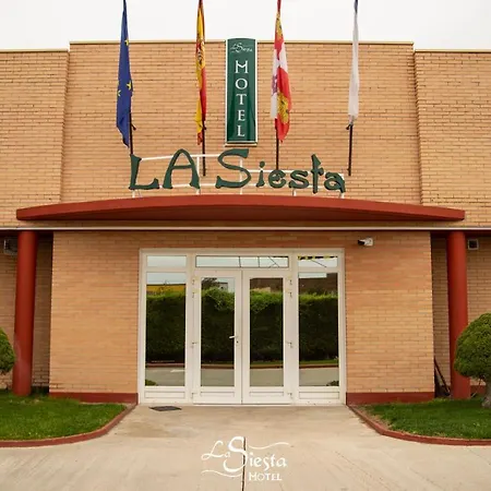 La Siesta モーテル